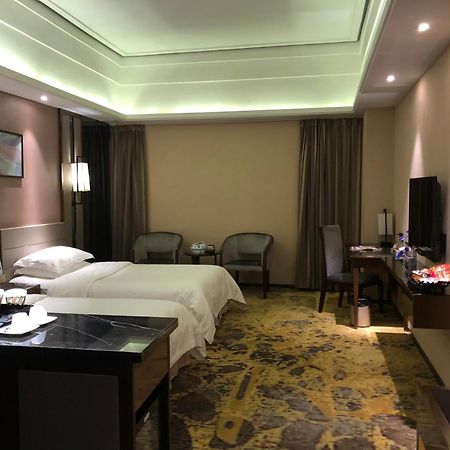 Ramada Foshan Hotel Extérieur photo