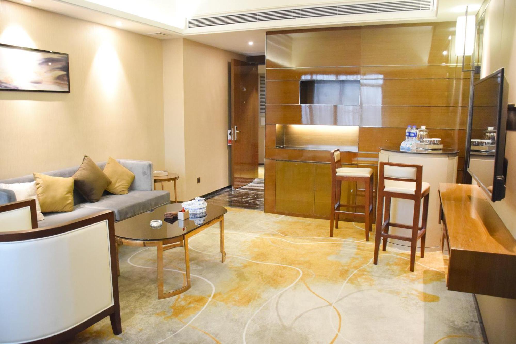 Ramada Foshan Hotel Extérieur photo