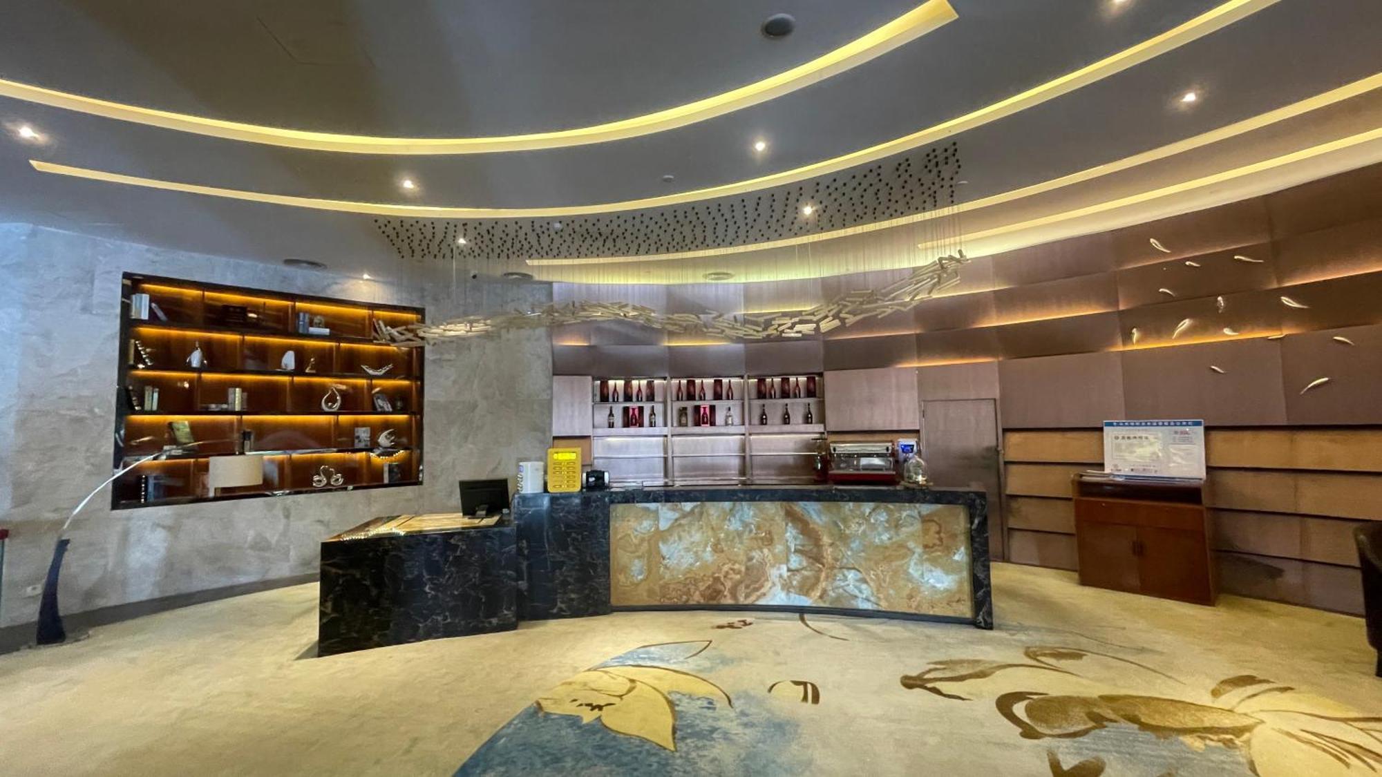 Ramada Foshan Hotel Extérieur photo