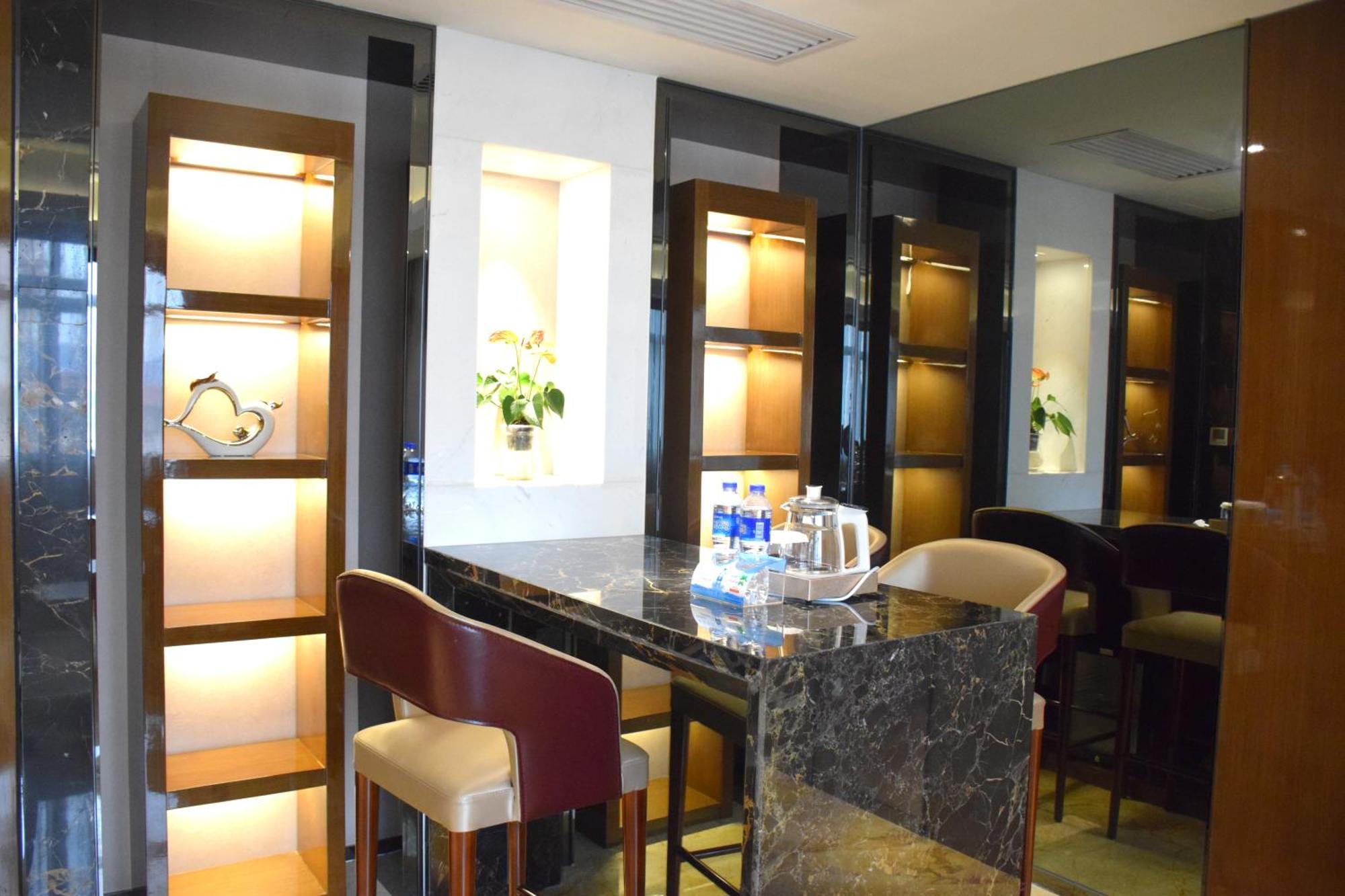 Ramada Foshan Hotel Extérieur photo
