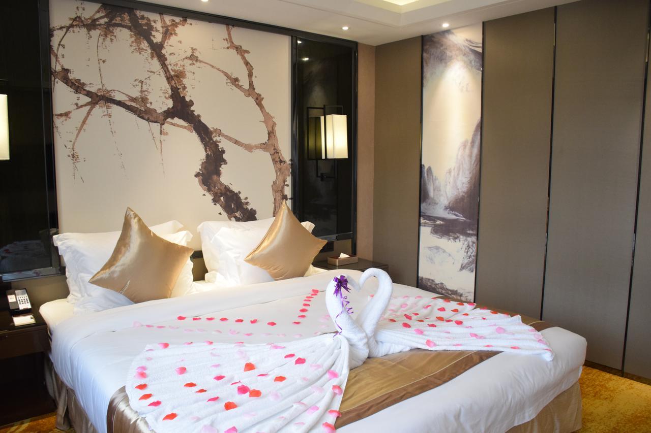 Ramada Foshan Hotel Extérieur photo